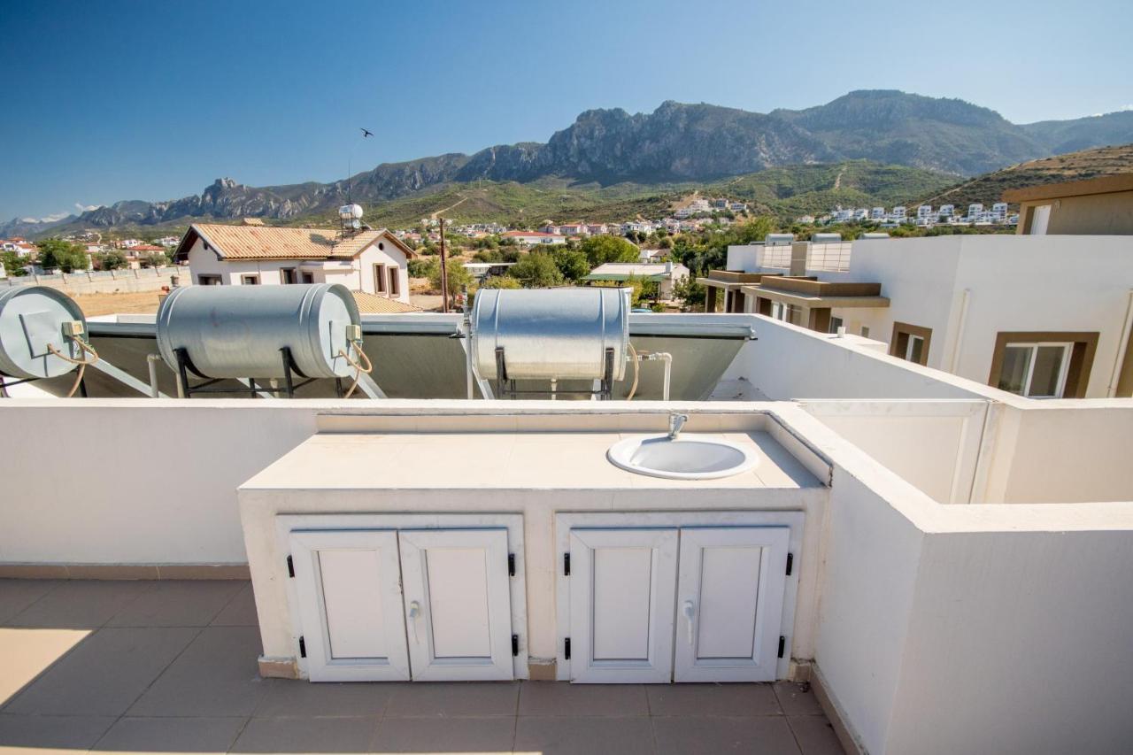 Spacious Two-Bedroom Apartment In Amazing Residence Escape Homes Кирения Экстерьер фото