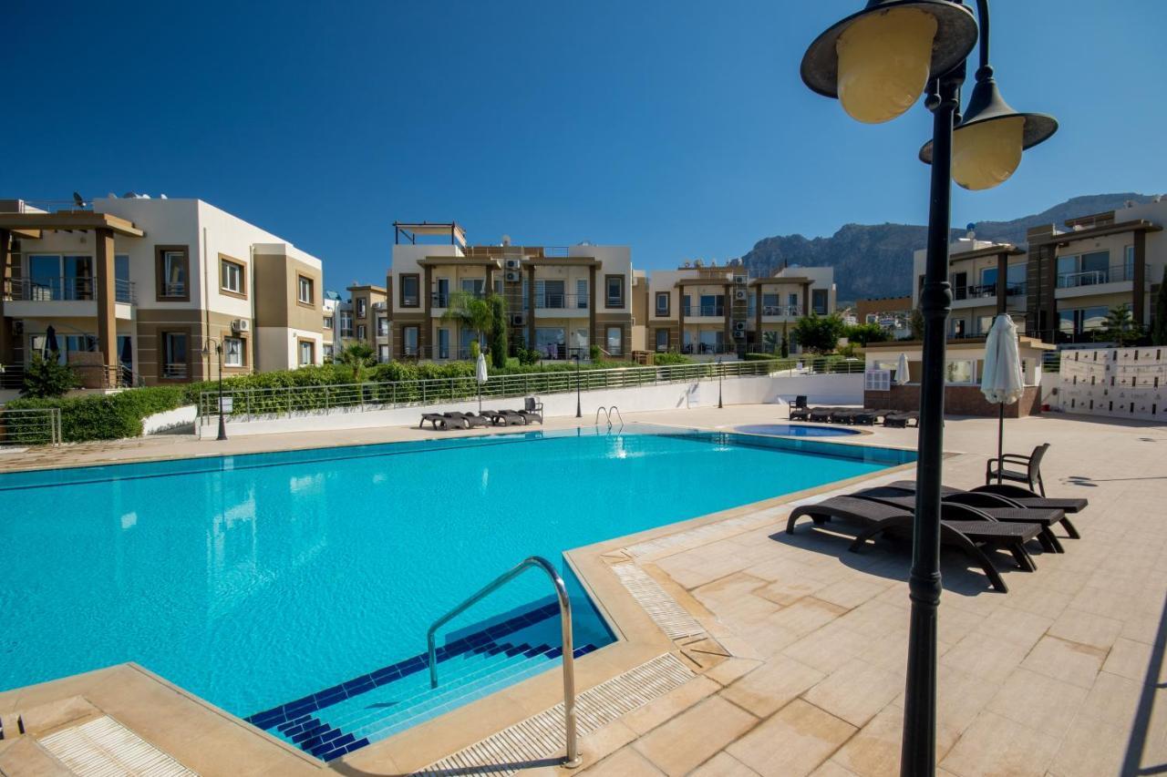 Spacious Two-Bedroom Apartment In Amazing Residence Escape Homes Кирения Экстерьер фото