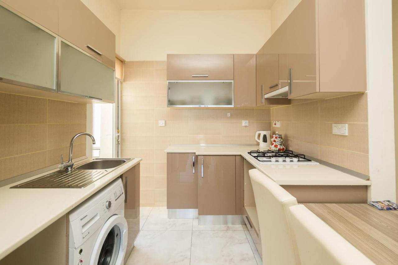 Spacious Two-Bedroom Apartment In Amazing Residence Escape Homes Кирения Экстерьер фото