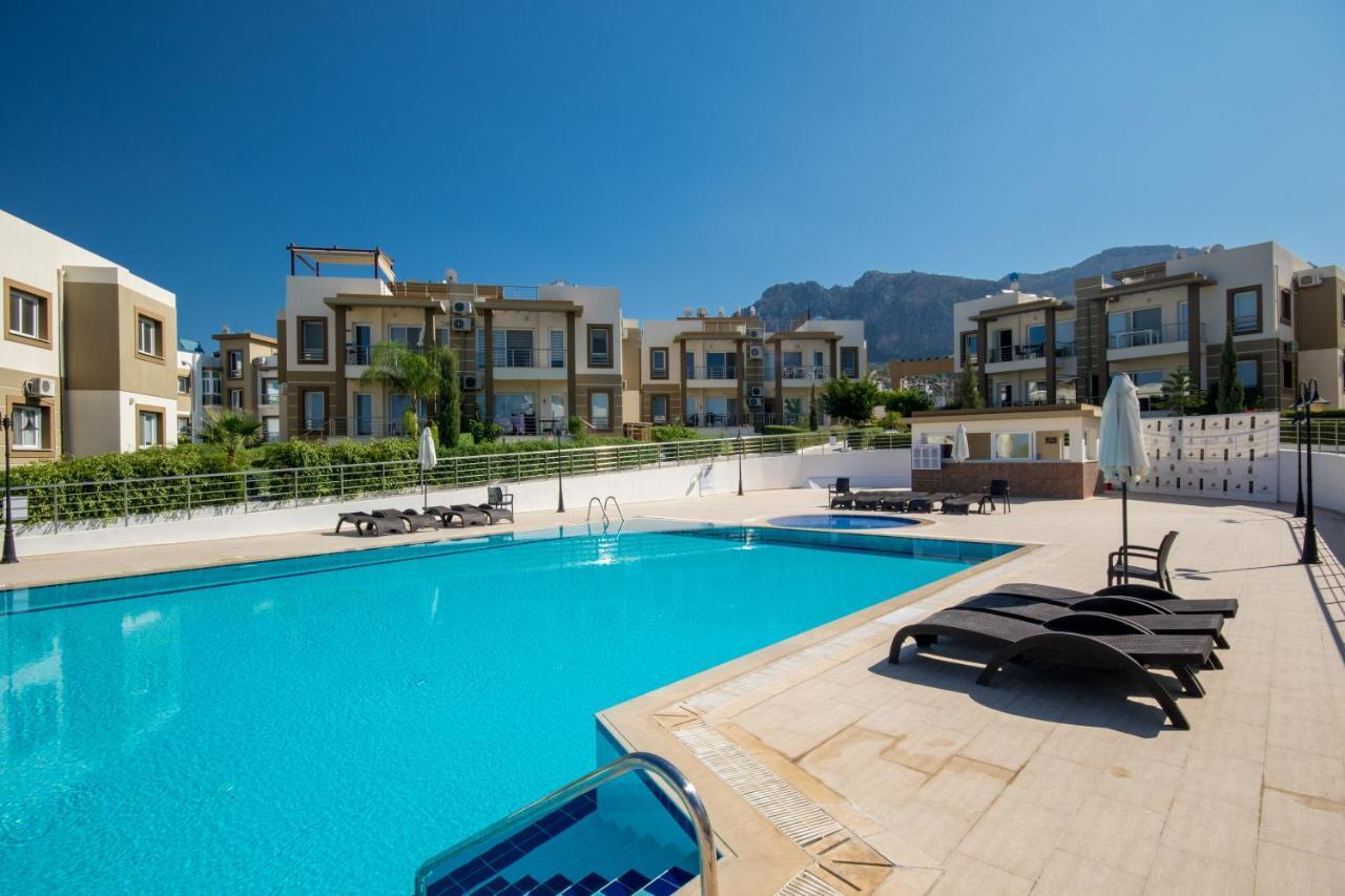 Spacious Two-Bedroom Apartment In Amazing Residence Escape Homes Кирения Экстерьер фото