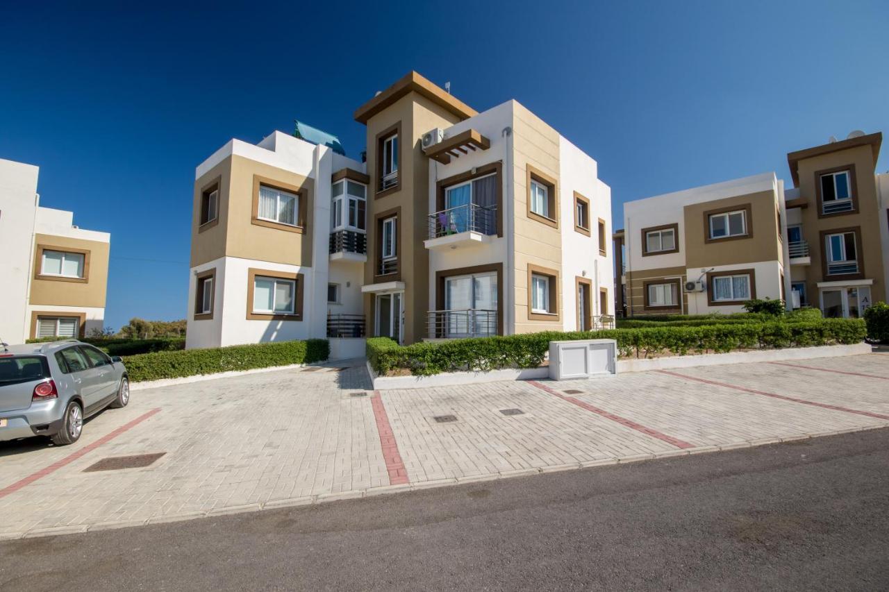 Spacious Two-Bedroom Apartment In Amazing Residence Escape Homes Кирения Экстерьер фото