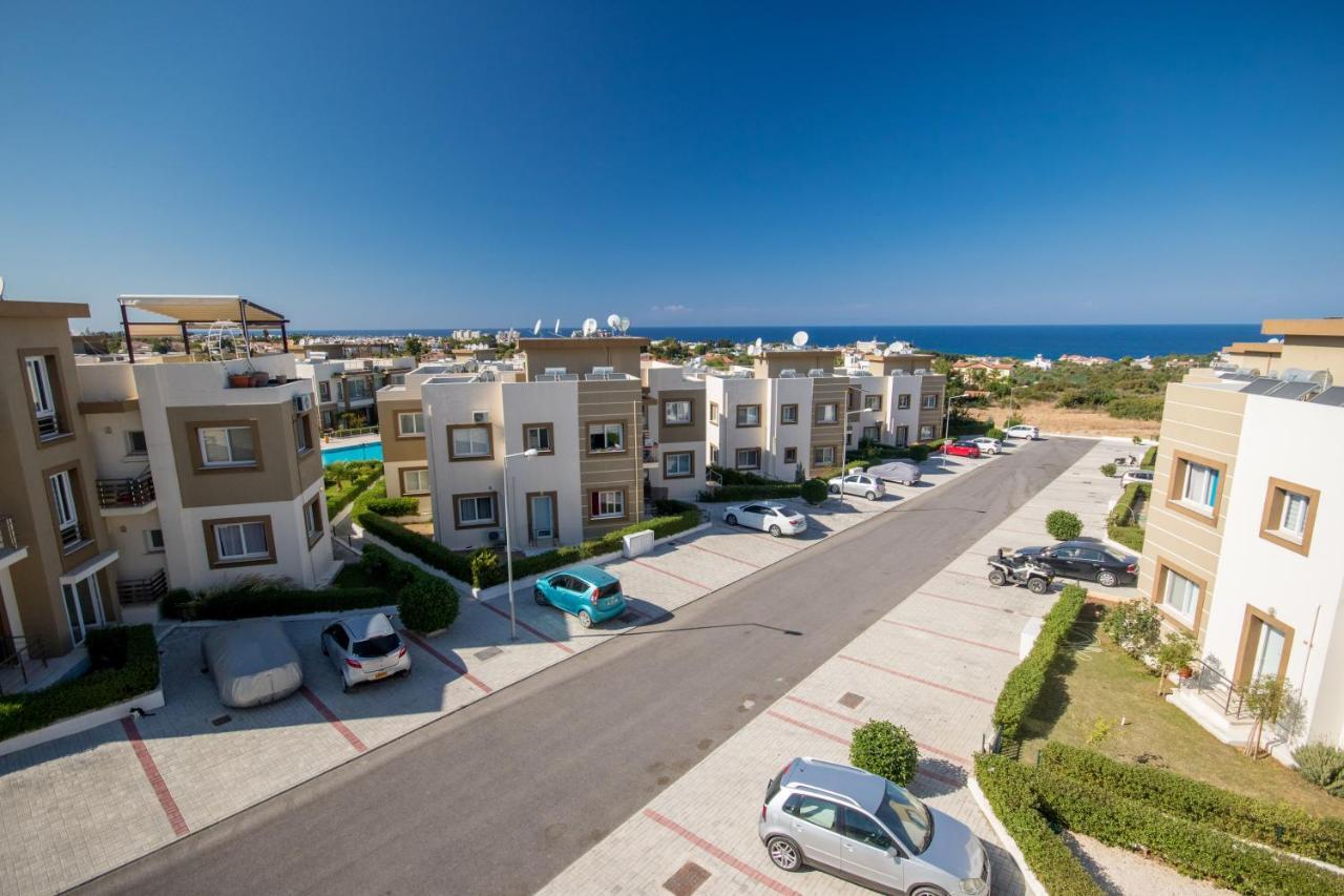Spacious Two-Bedroom Apartment In Amazing Residence Escape Homes Кирения Экстерьер фото